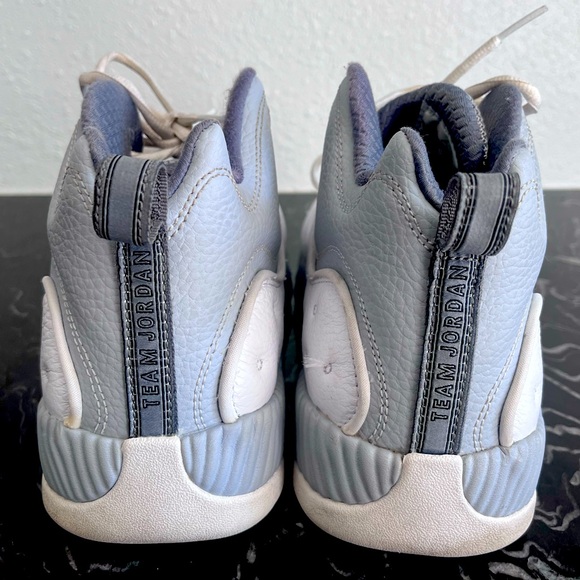Size Men’s 11.5 Jordan Jumpman Team 2 White Barely Worn!!! - Picture 4 of 6